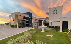 Luster Hotel